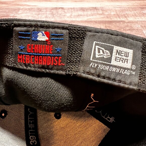 New Era 39THIRTY Pittsburgh Pirates Black Camo Brim Snapback Hat Small-Medium - Picture 12 of 13